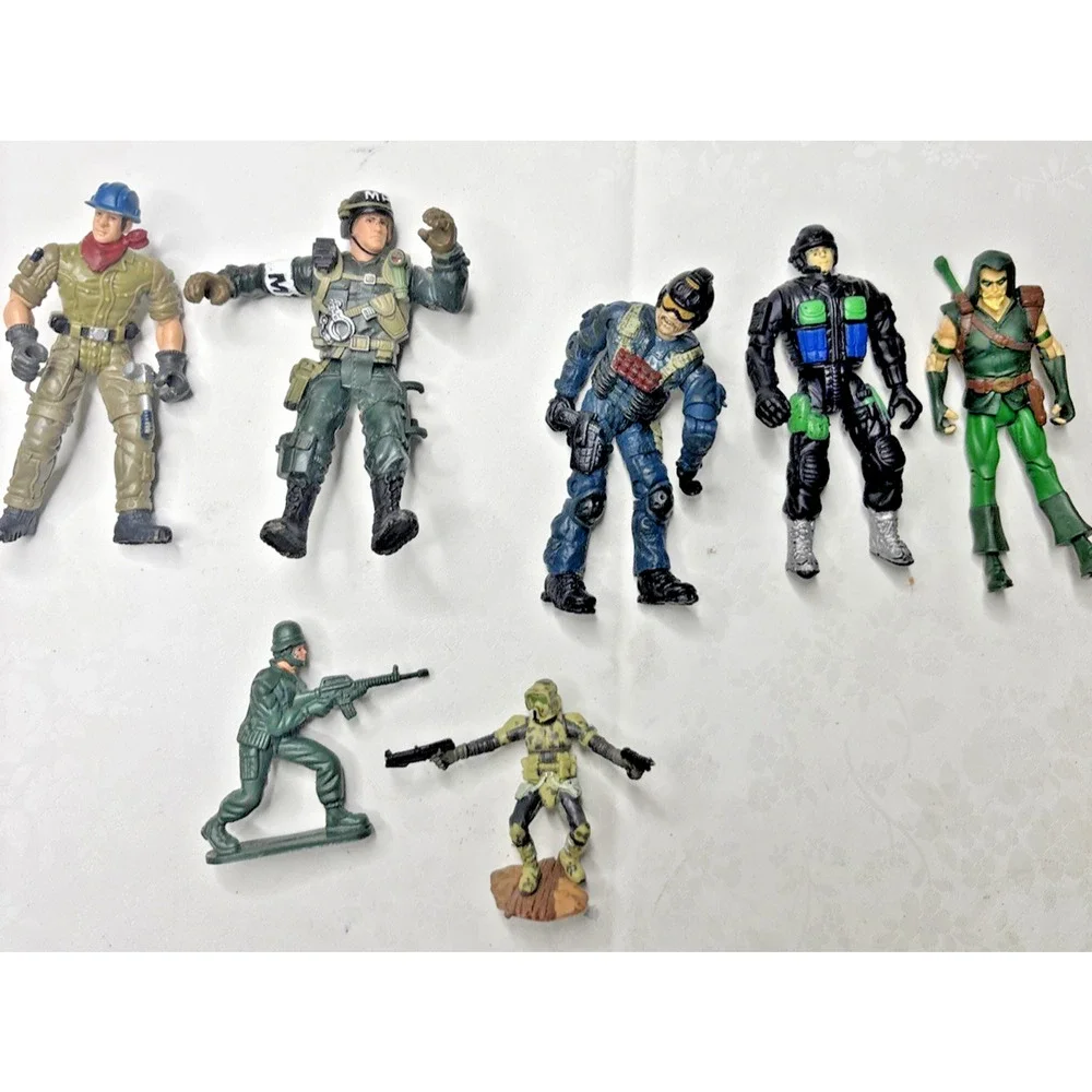 Military Action Figures Lot of 7 GI Joe Style Army Toys - Picture 5 of 5